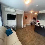 Apartment Sunny Plaza 100 M Sea Sunny Beach