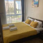 Apartment Sunny Plaza 100 M Sea