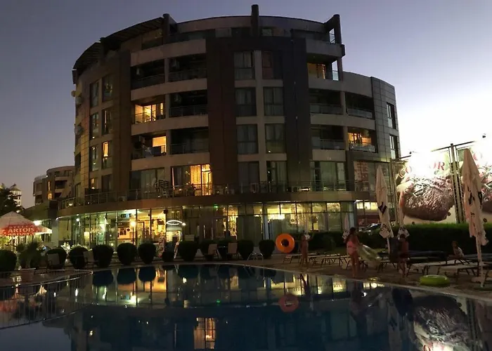 Sunny Plaza 100 M Sea * Sluneční pobřeží