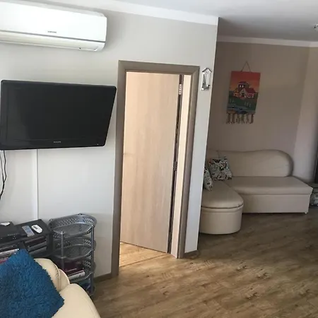 Sunny Plaza 100 M Sea Апартамент Слънчев бряг