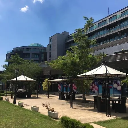 Sunny Plaza 100 M Sea Солнечный берег