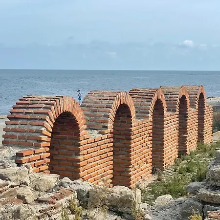 Sunny Plaza 100 M Sea Слънчев бряг