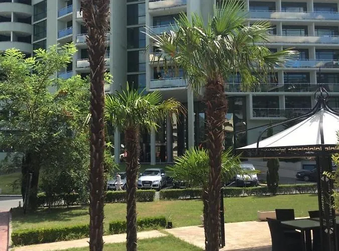 Апартаменты Sunny Plaza 100 M Sea *