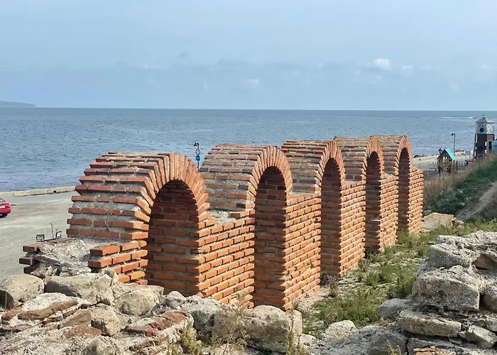 Sunny Plaza 100 M Sea Солнечный берег