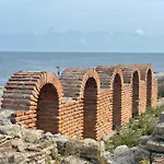 Sunny Plaza 100 M Sea Солнечный берег